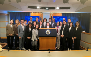 高科技留美学生 律师：移民局会让高科技人才留美